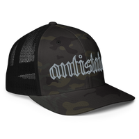 Skeletonized flex-fit trucker cap