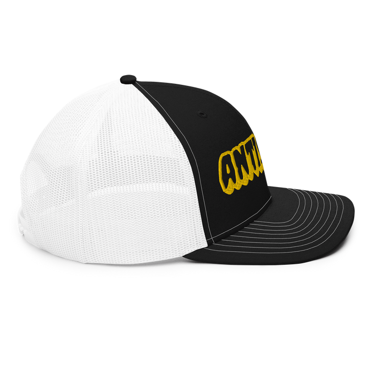 Creepy black/gold trucker hat